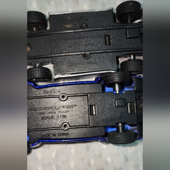 MAISTRO EUC 2 CAR 2000 CHEVROLET and PLYMOUTH PRONTO SPYDER SCALED CARS - Picture 3 of 5